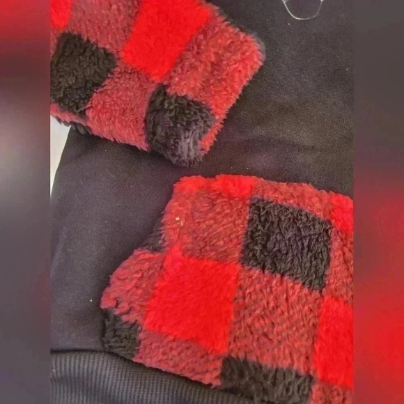 NWOT-Max & Marcus Baby's Red Buffalo Plaid Fleece 2-Piece Set Size:4T for G or B - Picture 9 of 9